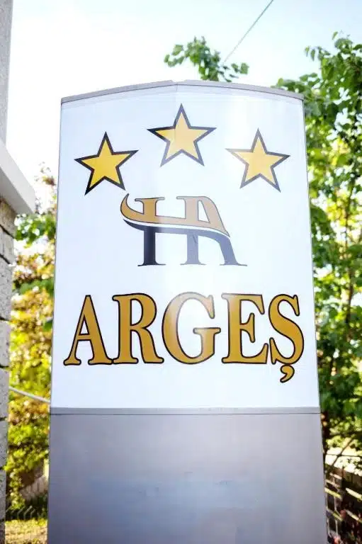 Hotel Arges 12