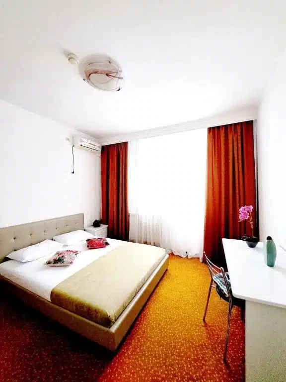 Hotel Arges 4